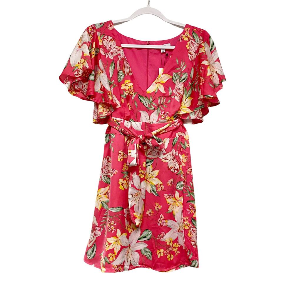 BB DAKOTA Trending Topic Tropical Vine Floral Print Flutter Sleeve Dress